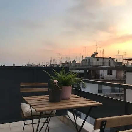 Lovely Studio Rooftop Nest *