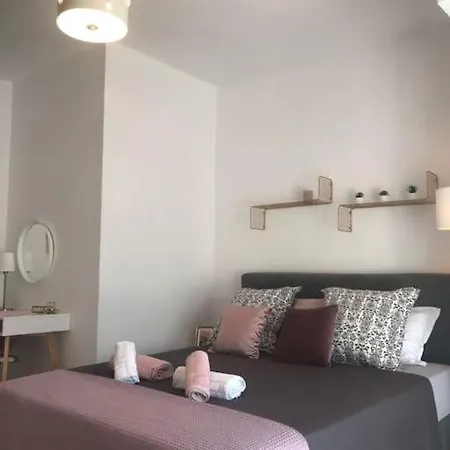 Lovely Studio Rooftop Nest *